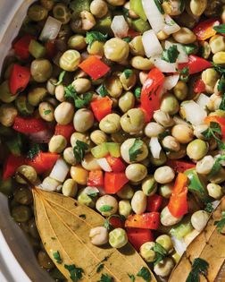 Field peas in escabeche (Gandules en escabeche)