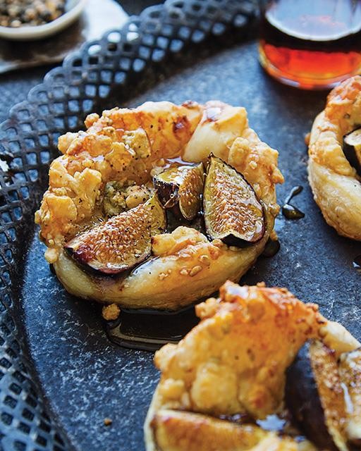 Fig & blue cheese tarts with honey