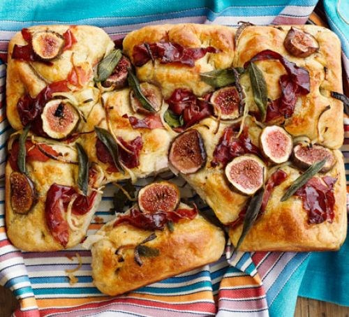 Fig & serrano ham picnic bread