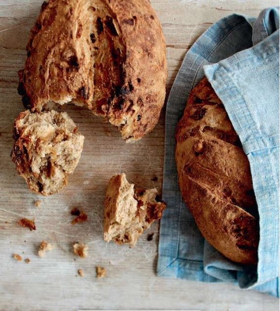 Fig & toasted hazelnut wholemeal bread
