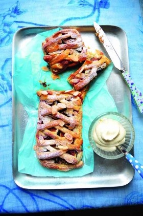 Fig and almond Dartois