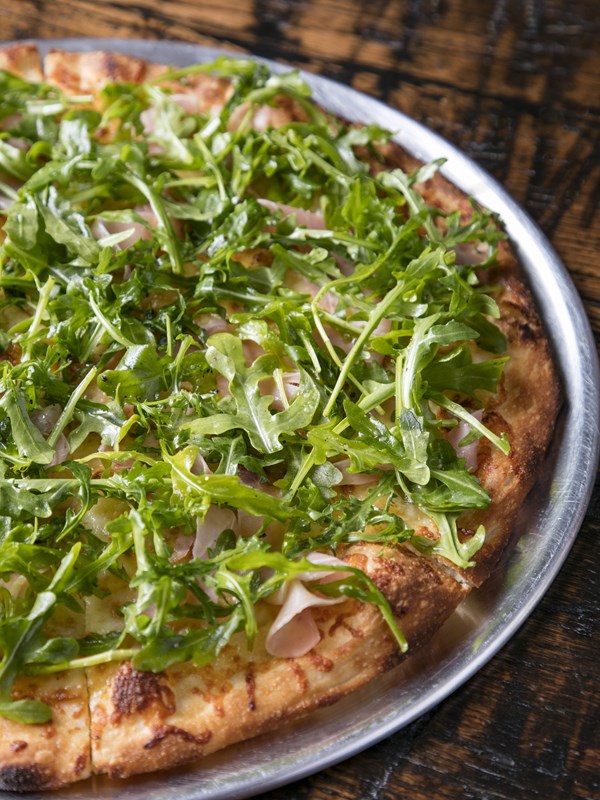 Fig and arugula pizza