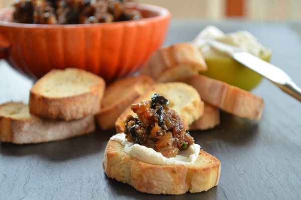 Fig and black ripe olive tapenade