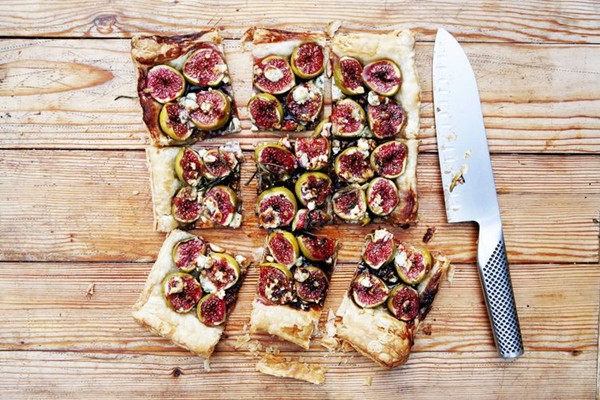 Fig and blue cheese tart with honey, balsamic, and rosemary
