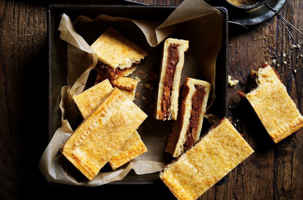 Fig and date shortbread slice