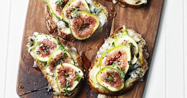 Fig and Gorgonzola tartines