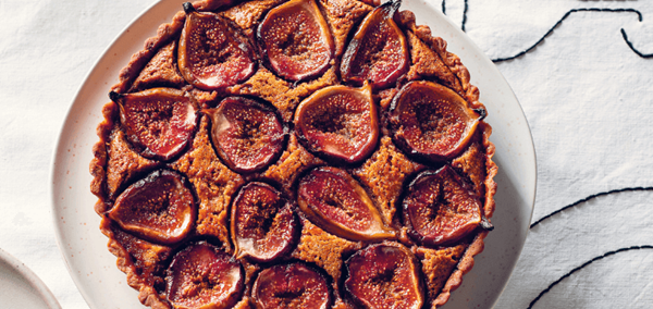 Fig and hazelnut frangipane tart