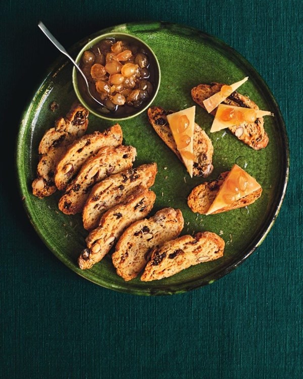 Fig and pecorino biscotti 