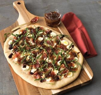 Fig and prosciutto flatbread