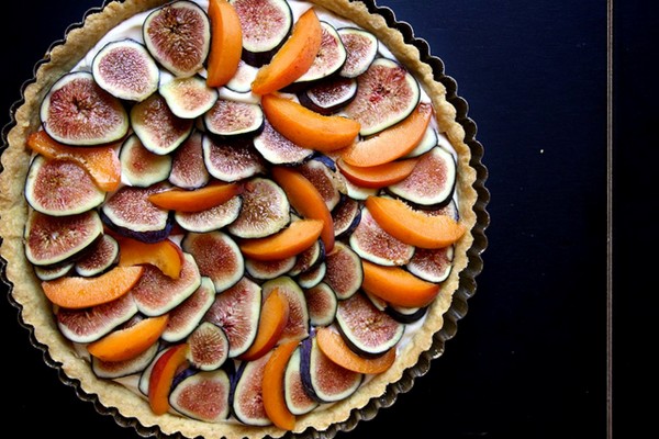 Fig, apricot & mascarpone tart