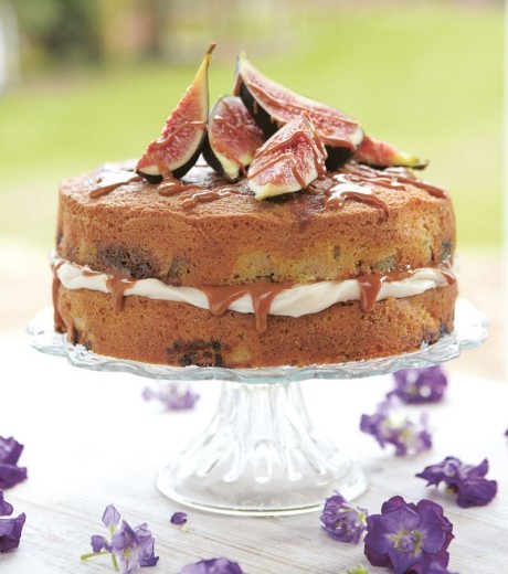 Fig, caramel and mascarpone cake
