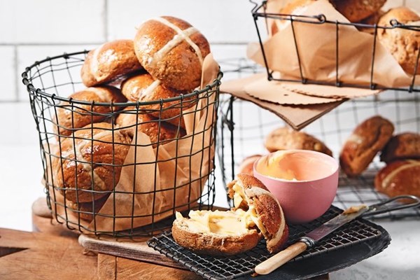 Fig, cardamom and orange hot cross buns