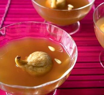 Fig compote with cinnamon and ginger (Soojeongkwa)