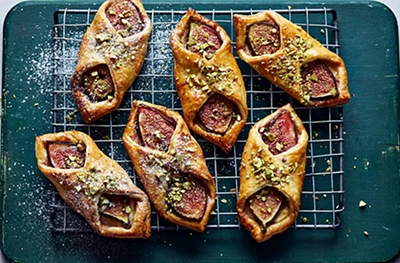 Fig, custard & pistachio pastries