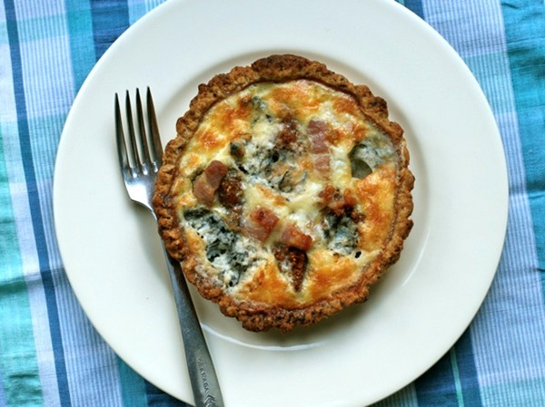 Fig, lardon and Dolcelatte tart