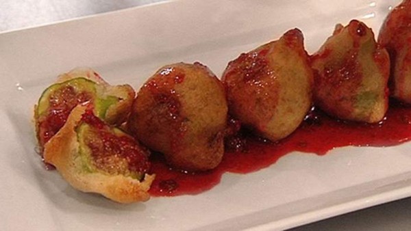 Fig loukoumades with raspberry syrup