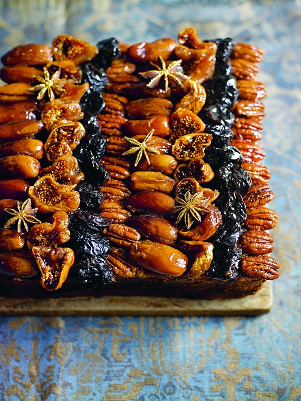 Fig, Port and star anise christmas cake