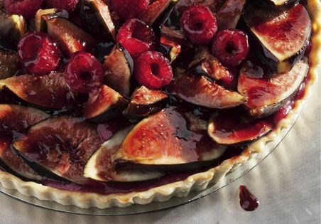 Fig, raspberry and white chocolate tart