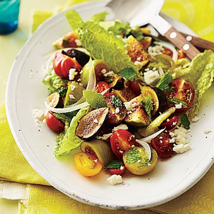 Fig, tomato, and sweet onion salad