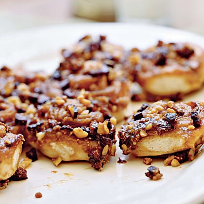 Fig-walnut stick buns