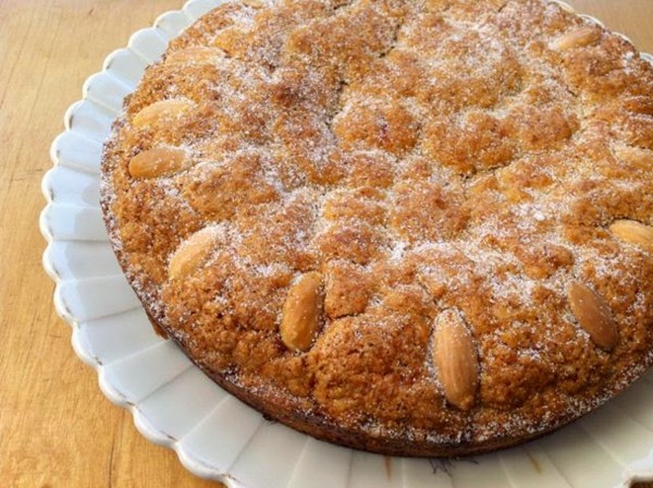 Figgy jam almond cake