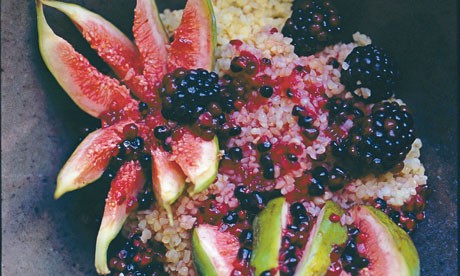 Figs, bulgur and blackberries