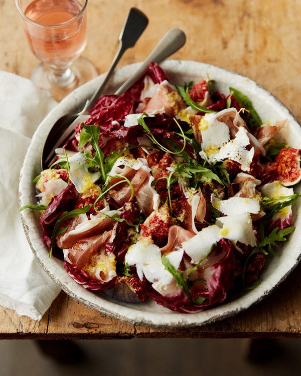Figs, speck, bitter leaves and ricotta salata (Fichi, speck, radicchio e ricotta salata)