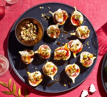 Figs with goat's cheese, pistachios & honey