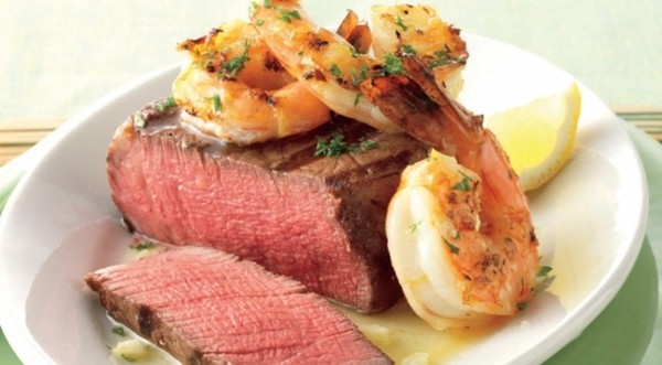 Filet mignon steaks with garlicky shrimp
