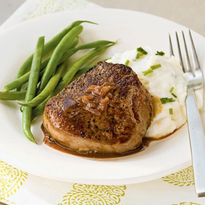 Filet mignon with Port and mustard sauce