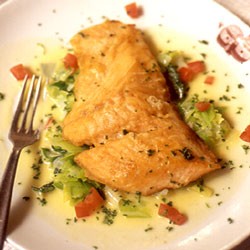 Filet of salmon with stewed leeks