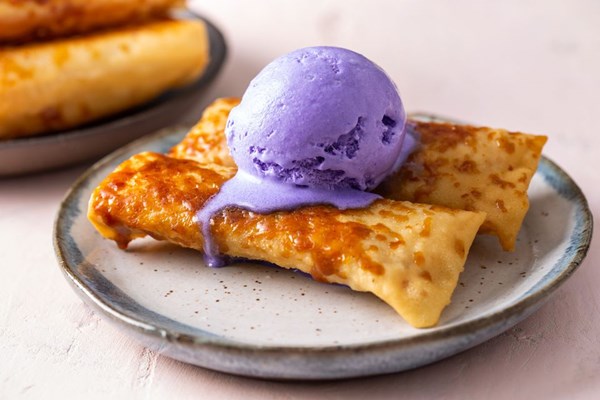 Filipino fried banana rolls (Turon)