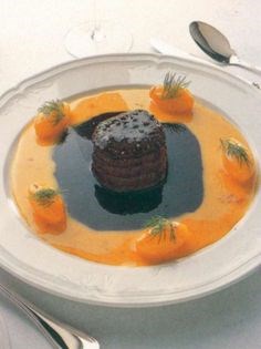 Fillet of beef with saffron glazed potatoes [Ian McAndrew]
