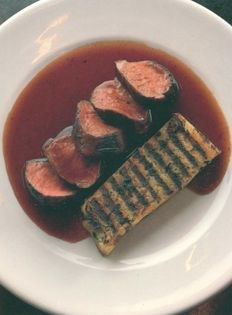 Fillet of lamb with grilled polenta [Alastair Little]