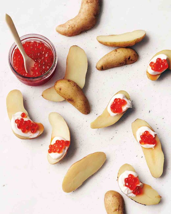 Fingerling potatoes with mascarpone and salmon roe