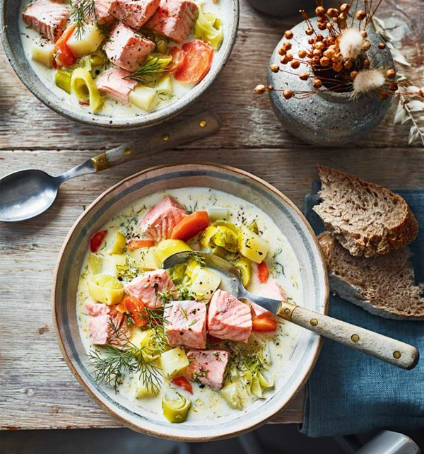 Finnish fish soup (Lohikeitto)
