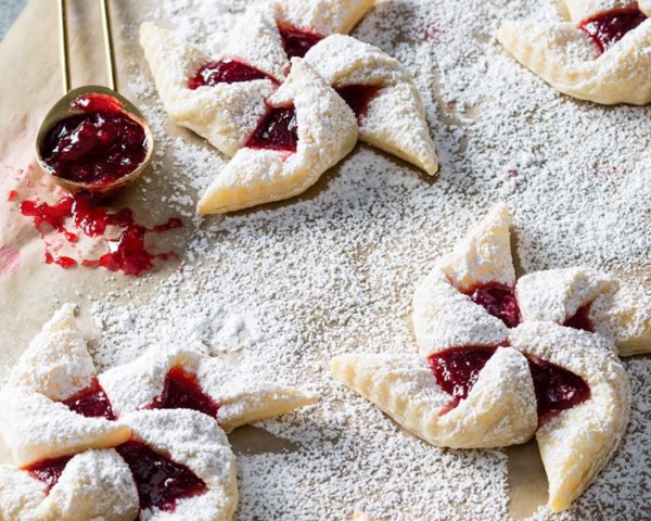 Finnish pinwheel cookies (Joulutorttu)