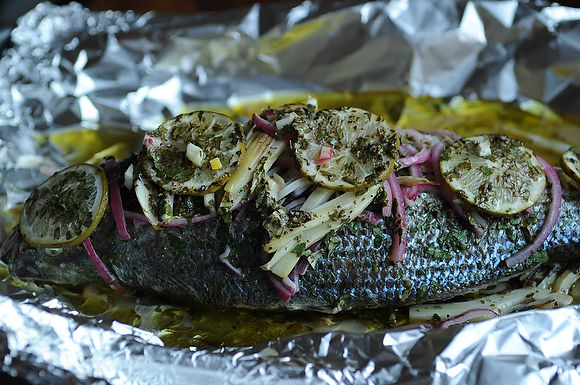 Fish baked in foil with fennel and lime