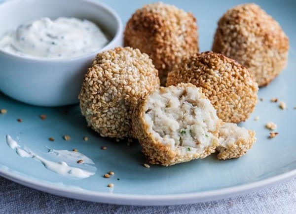 Fish cakes with chive yoghurt
