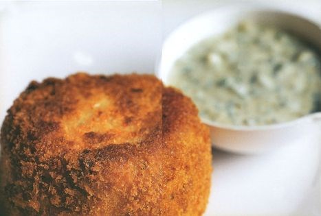 Fish cakes with tartare sauce