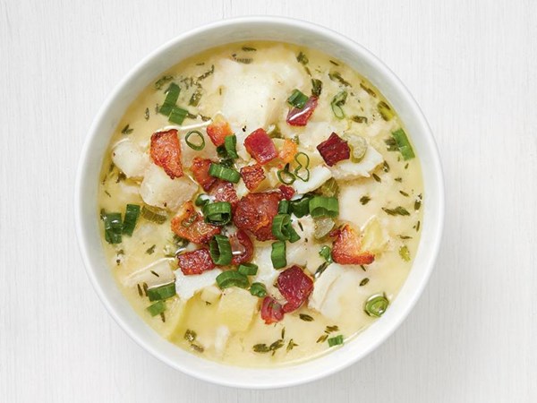 Fish chowder with root vegetables 