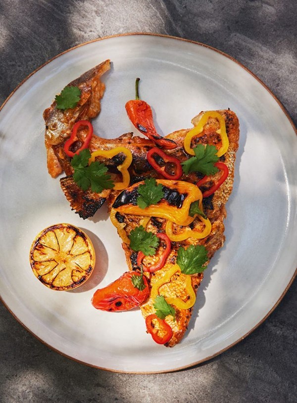 Fish collars with sweet pepper hot sauce