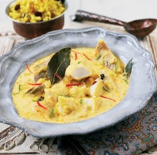Fish in creamy almond sauce