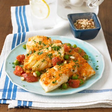 Fish in pine nut sauce (Merluza en salsa de piñones)