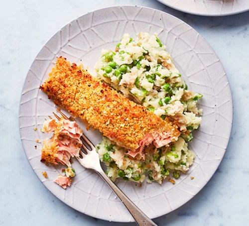 Fish, mash and peas