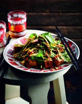 Fish mint root and tofu salad