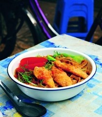 Fish noodle soup (Bánh đa cá)