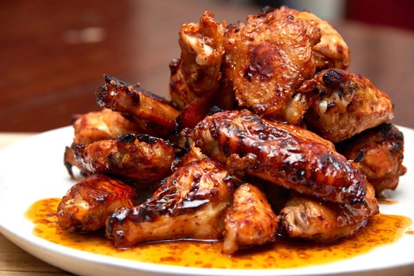 Fish-sauce-caramel grilled chicken wings