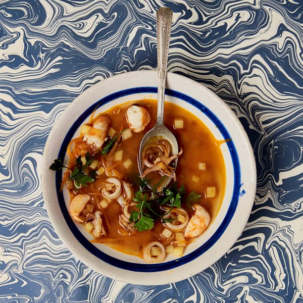 Fish soup (Sopa de pescado)