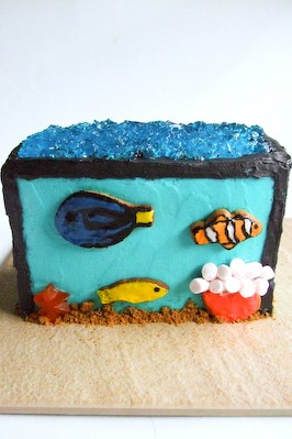 Fish tank cake